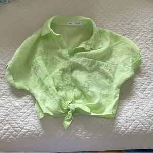 Zara girls button up crop top in lime green. EUC. Never worn. Size 10.